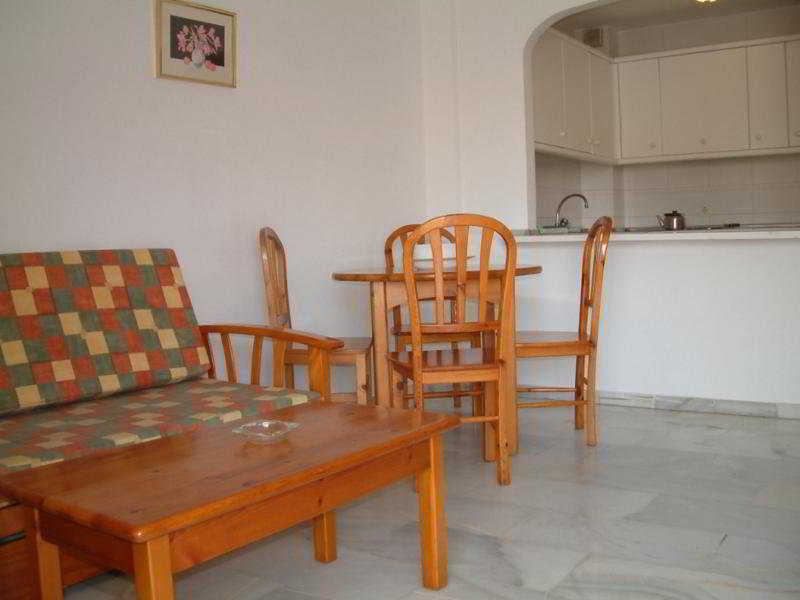 Apartamentos Jardines Del Gamonal Malaga Exterior photo